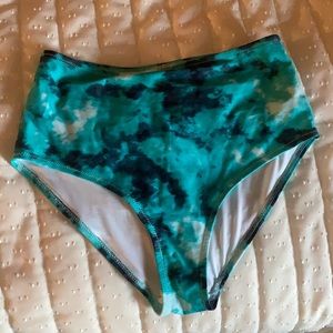 NWOT Old Navy High Waisted Bottoms